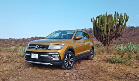 Primer contacto: Volkswagen T-Cross 2022, ahora con motor turbo