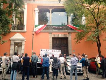 Líderes sindicales del INAH e INBA se reúnen con Tovar