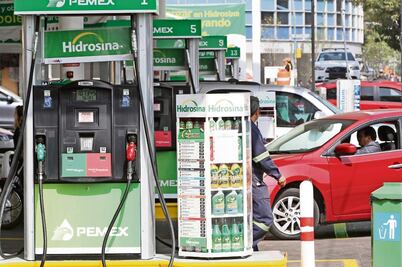  Hacienda puede ajustar IEPS a gasolinas en enero: Barclays 