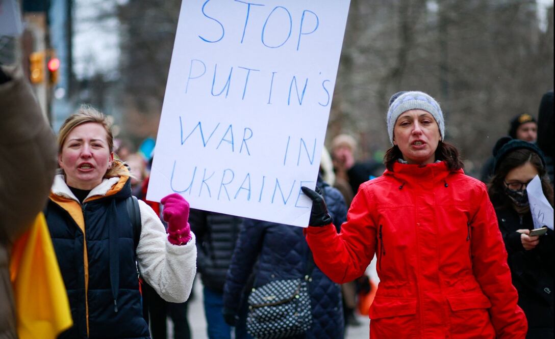 Manifestantes han protestado en el mundo contra la invasión rusa a Ucrania. Foto: AFP