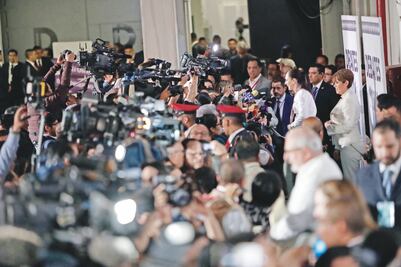 Divide a los candidatos formato del debate