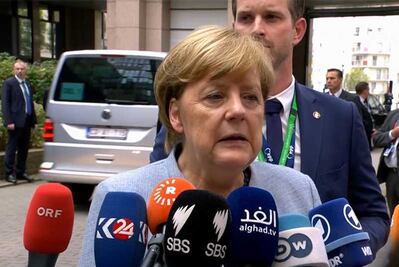 Merkel apoya a gobierno español en crisis catalana