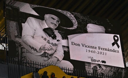 Atlas y León rinden homenaje a Vicente Fernández previo a la final en el estadio Jalisco