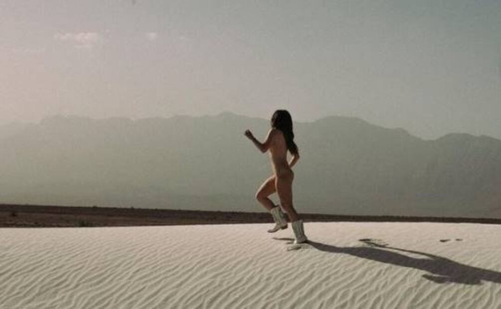 Camila Sodi se desnuda y da un grito de libertad 