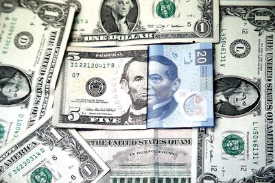 Dólar se dispara a $20 pesos en bancos 