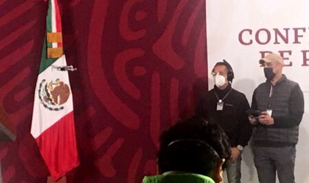 Dron realiza tomas previo a la mañanera de AMLO en Palacio Nacional