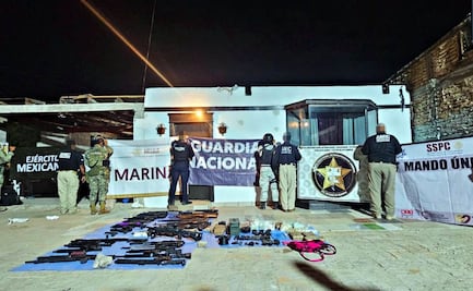 Golpe al crimen organizado en Sonora: aseguran en cateo 30 armas de fuego, autos y droga