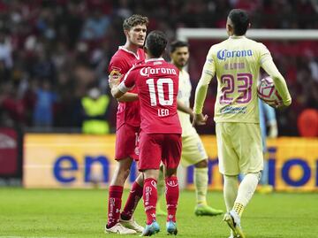 Toluca derrota al América, pero los deja con vida para la semifinal de vuelta