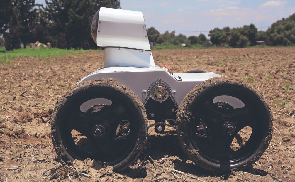 El robot perfora el suelo y activa un sensor que arroja los elementos químicos existentes. Foto: Diego Prado/ EL UNIVERSAL