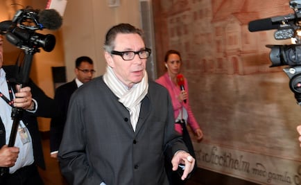 Inicia juicio por violación que detonó la crisis en el Nobel de Literatura