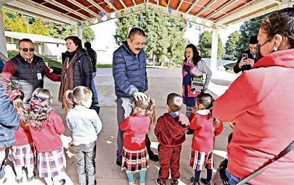 Dan atención sicológica a niños de Texcaltitlán