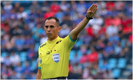 El árbitro Enrique Santander está libre de Covid-19