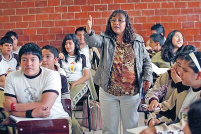 Dirigen 74 mil mdp al sector educativo