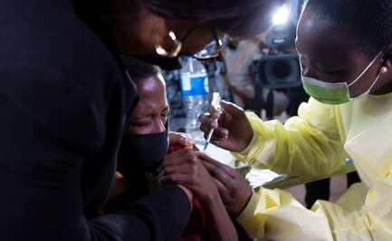 Nueva variante del Covid-19 tiene múltiples mutaciones y es potencialmente más contagiosa