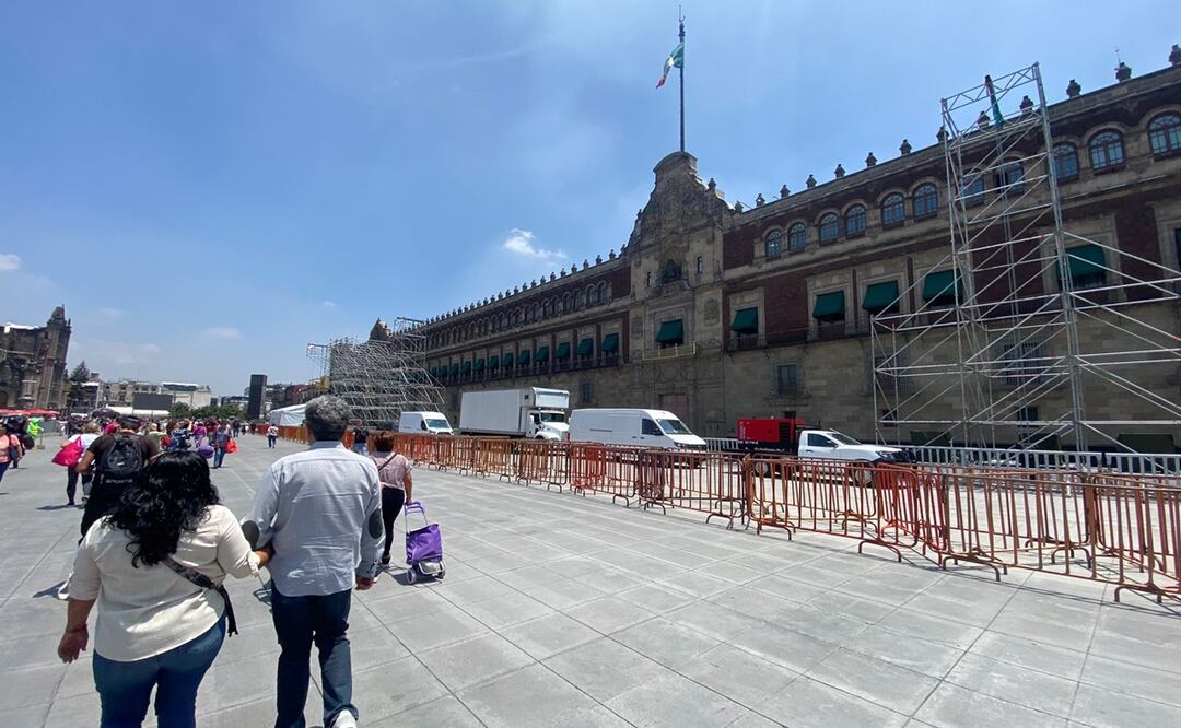 Inicia blindaje del Zócalo capitalino previo al sexto informe de gobierno. Foto: Juan Carlos Williams