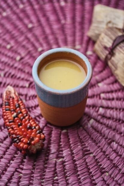 Tamales y atole al estilo Masala y Maíz