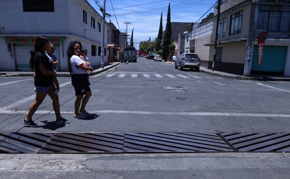 Vecinos reportan olor a combustible que presenta la colonia la cuchilla del tesoro en la alcaldía GAM. Foto : Fernanda Rojas / EL UNIVERSAL