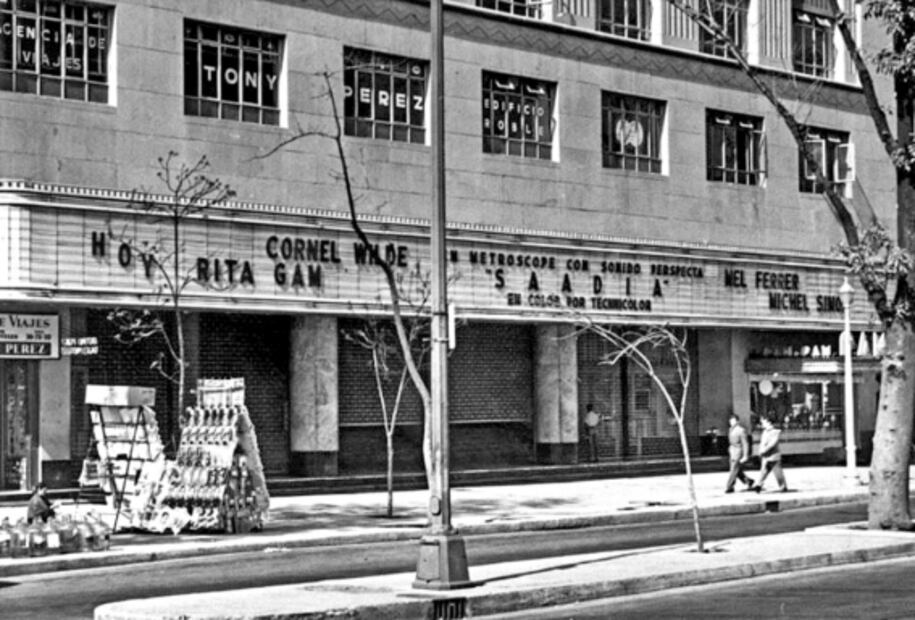 Cines y teatros cayeron, pero se levantan