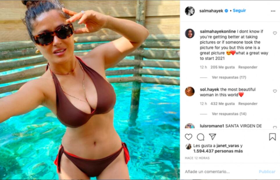 Salma Hayek recibe el 2021 en bikini de impacto
