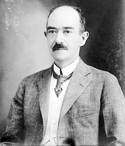 Retrato de Carlos B. Zetina, fundador de la fábrica de calzado Excélsior. Foto: INAH.