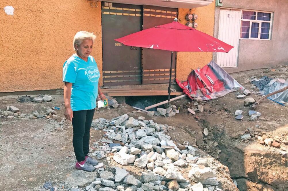 Familias de Ciudad de Los Niños al ver fracturas en muros y pisos y el desplome de sus casas, desalojaron sus hogares en 2018. Foto: REBECA JIMÉNEZ. EL UNIVERSAL