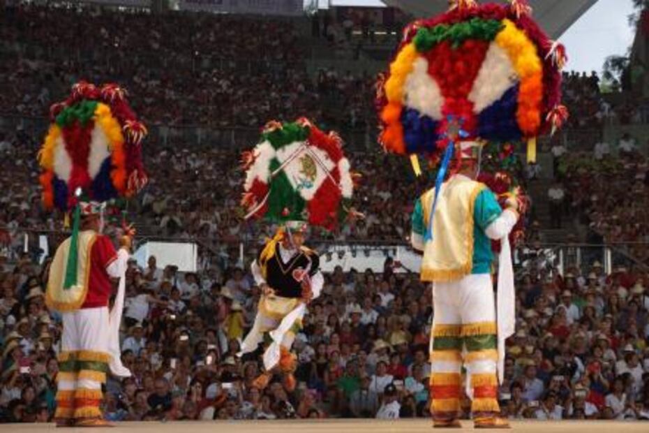 Arranca la Guelaguetza en paz y sin contratiempos 