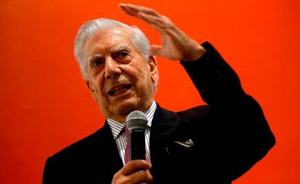 Viaje al universo Vargas Llosa: un recorrido planeta por planeta en la Feria del Libro