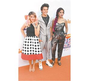 Encierro no para a Los Polinesios