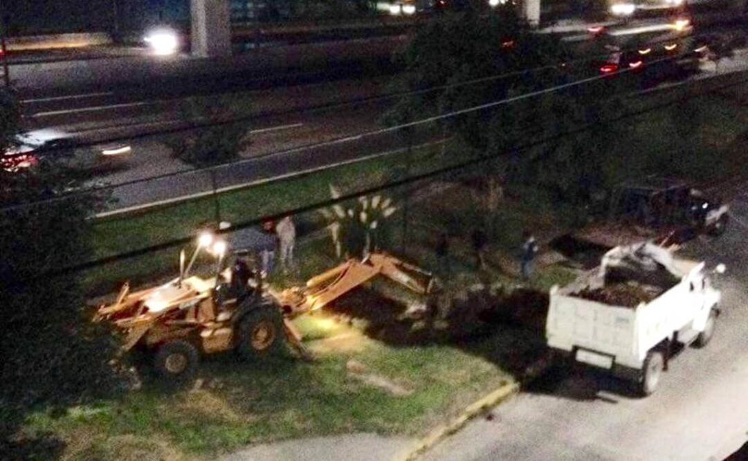 La madrugada de este jueves, una cuadrilla de trabajadores, presuntamente de OHL, empezó trabajos de excavación en el camellón de La Florida