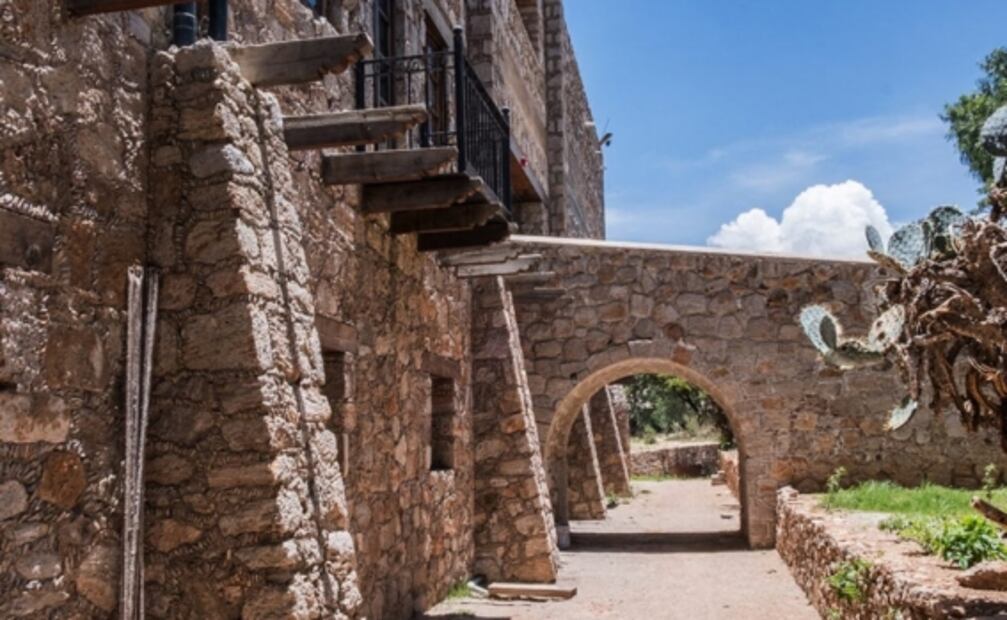 Convive con caballos y pasea en kayak en una hacienda de Querétaro 