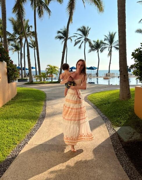 Mamás famosas despiertan el espíritu navideño en sus pequeños 