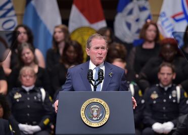 George W. Bush arremete contra "nacionalismo e intolerancia" de Trump