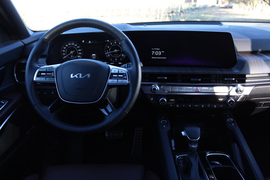 El KIA Telluride es la camioneta más grande y equipada que ofrecen en México.
Fotos: Bruno Dagio. El Universal