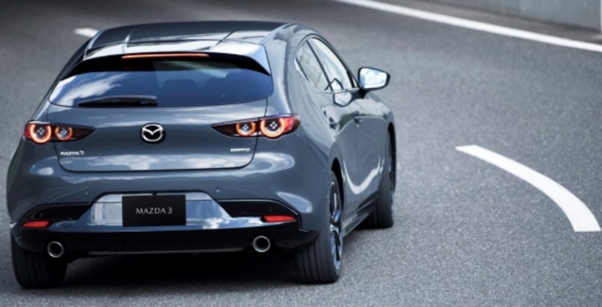 Mazda3 recibe versión "Turbo" con 227 hp y tracción integral