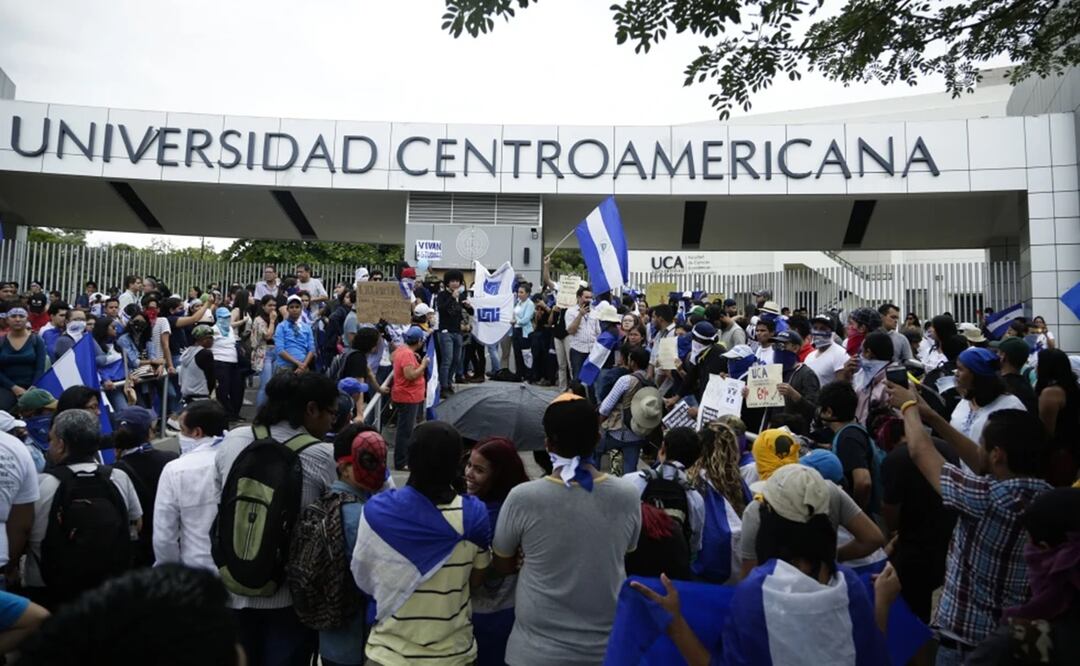La UCA históricamente se ha opuesto al autoritarismo y ha respaldado a los estudiantes comprometidos con la lucha para conseguir transformaciones sociales profundas. Foto: AP