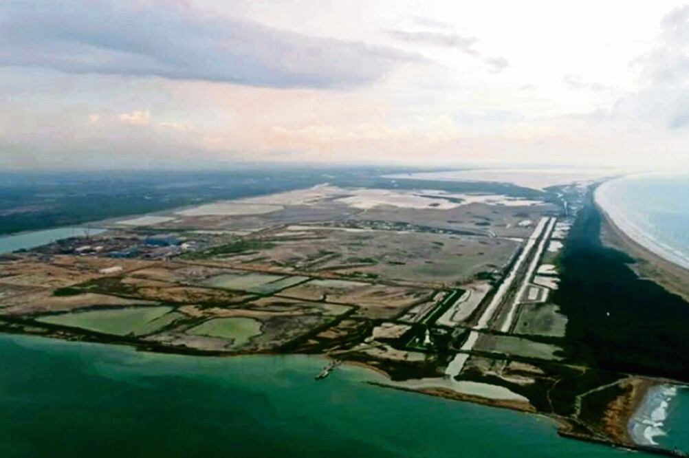 El origen de la averiguación en contra de Eugenio Hernández Flores, ex gobernador de Tamaulipas, es a partir de la apropiación de un predio de mil 600 hectáreas que pertenece al patrimonio del estado. (CORTESÍA)