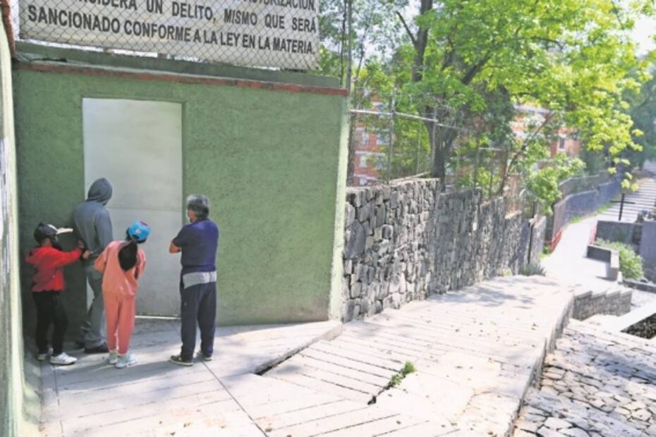 La Cuarta Sección de Chapultepec, poco público y todavía con militares