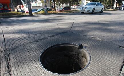 Morena busca hasta 7 años de cárcel para quien robe coladeras en CDMX