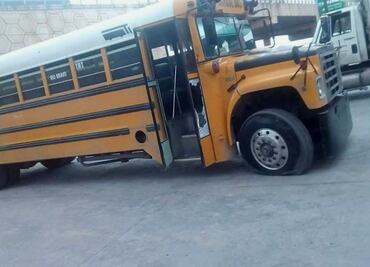 Transporte de personal queda en medio de fuego cruzado en Reynosa; hay 10 heridos