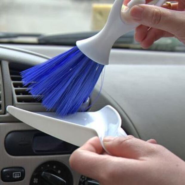 Siete pasos para mantener limpio el tablero del auto