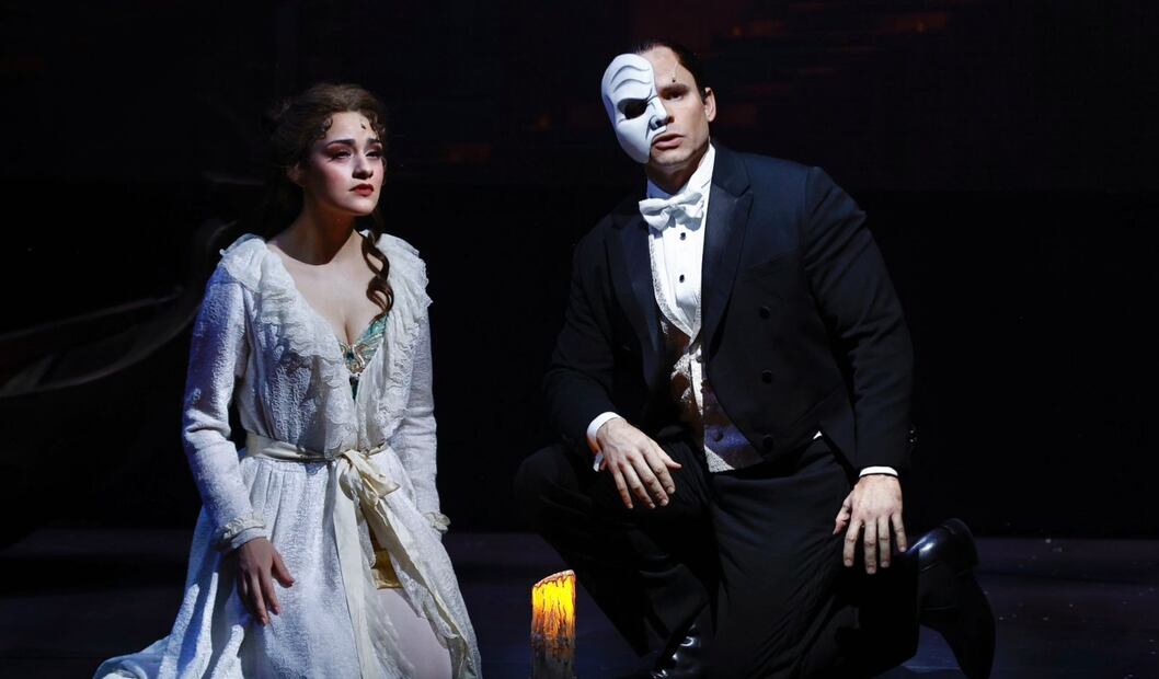 Estreno de la obra El Fantasma de la ópera en el Teatro de los Insurgentes. Fotos: Berenice Fregoso El Universal