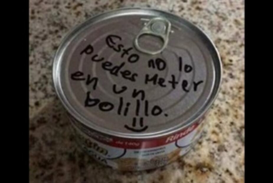 Escriben mensajes de apoyo en víveres