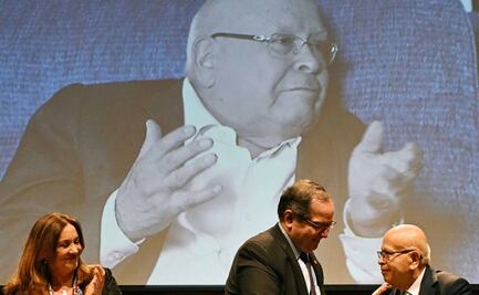 Comunidad universitaria debe confiar en sus órganos de gobierno, señala rector Lomelí; rinden homenaje a Gerardo Estrada