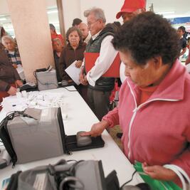 Pelean tajada en mercado de dispersión de apoyo social