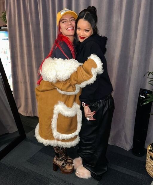 El espectacular look de Rihanna en el Super Bowl