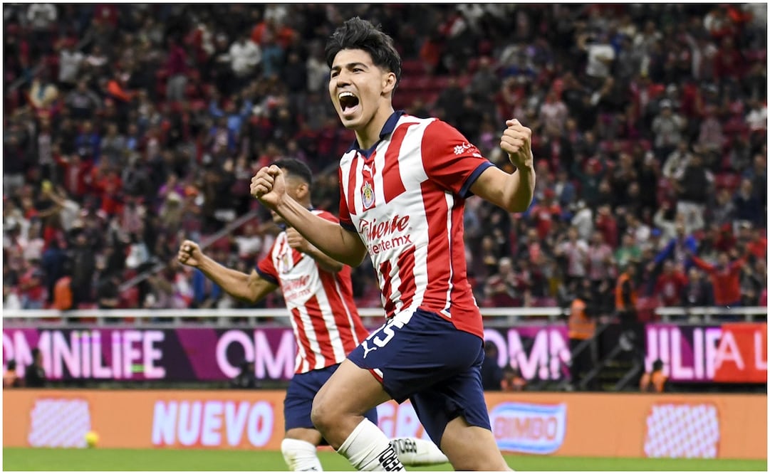 Erick Gutiérrez celebrando el agónico gol frente a Santos - Imago7