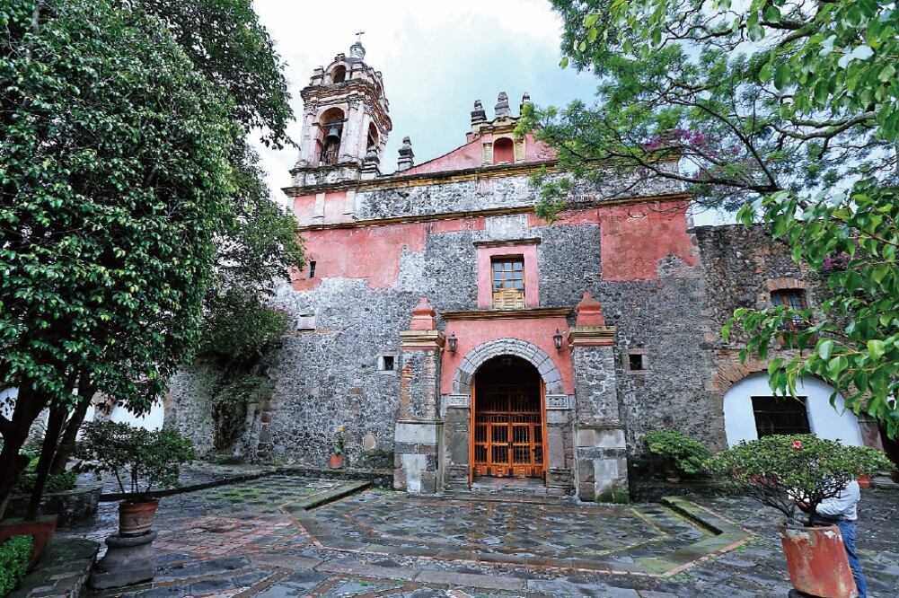 La iglesia de San Jacinto, en San Ángel, es uno de los sitios icónicos del lugar y que también necesita una remodelación (ARCHIVO EL UNIVERSAL)