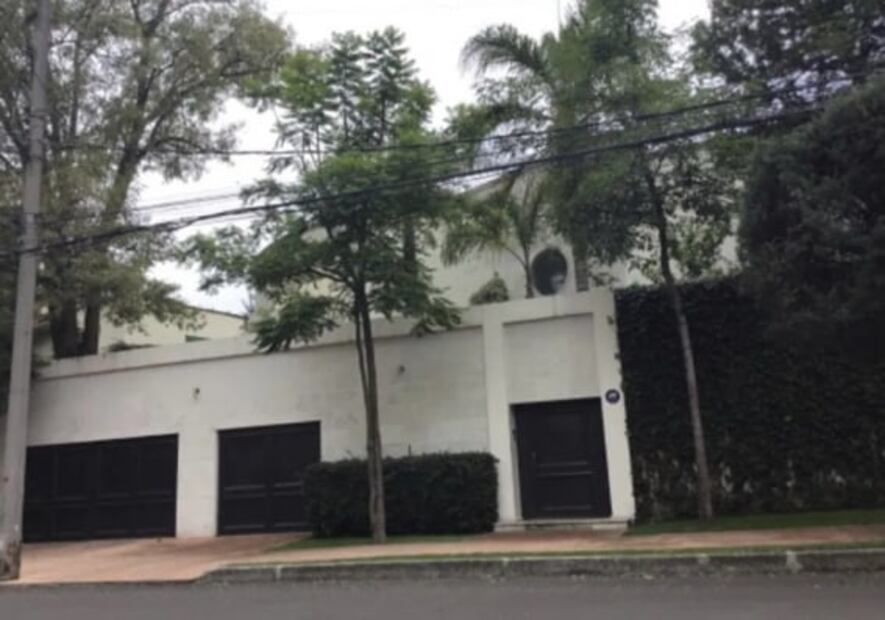 Revela Loret de Mola “imperio inmobiliario” de Manuel Bartlett