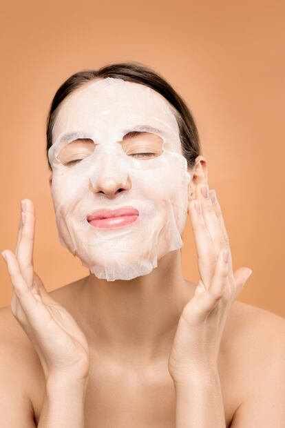 Diez consejos para aplicar las mascarillas coreanas correctamente