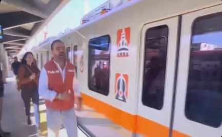 VIDEO: Alcalde de Tlajomulco de Zúñiga en Jalisco no logra subir al Tren Línea 4 durante inauguración; reacciona con humor